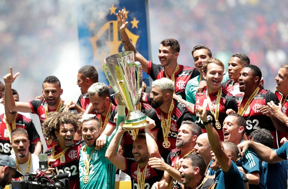 Nos pênaltis, Flamengo vence o Palmeiras e é bicampeão da Supercopa do  Brasil